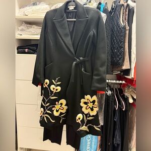 Kay Unger Elegant Black Wool Jacket with Embroidered Flowers